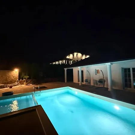 Leah Villa Bihać